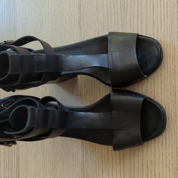 THE KOOPLES Black Leather Women's Multi Buckle Boot Chunky Open Toe Heels Sz 40 - Picture 2 of 11